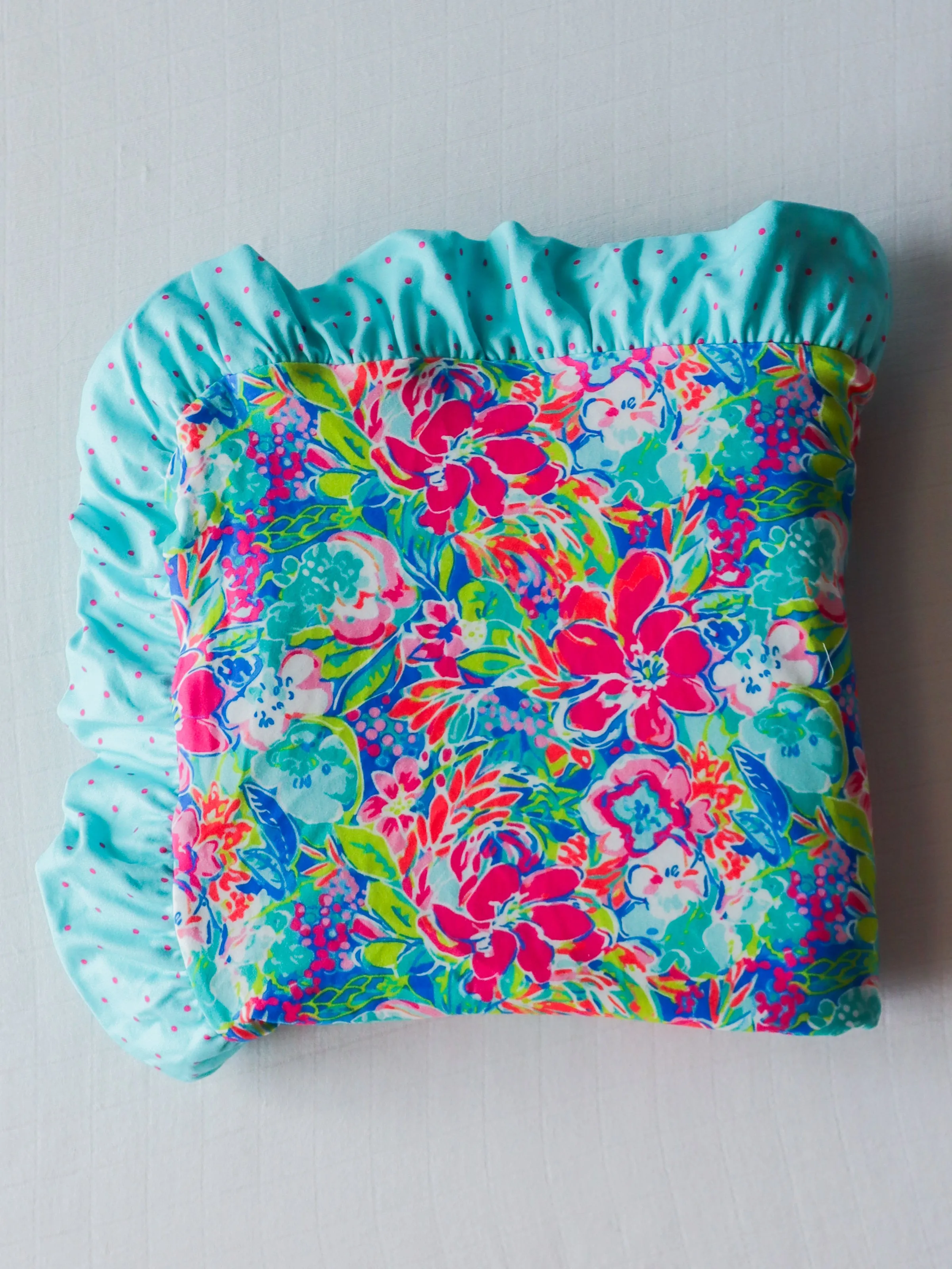 Dreamer Ruffled Blanket - Hawaiian Blooms