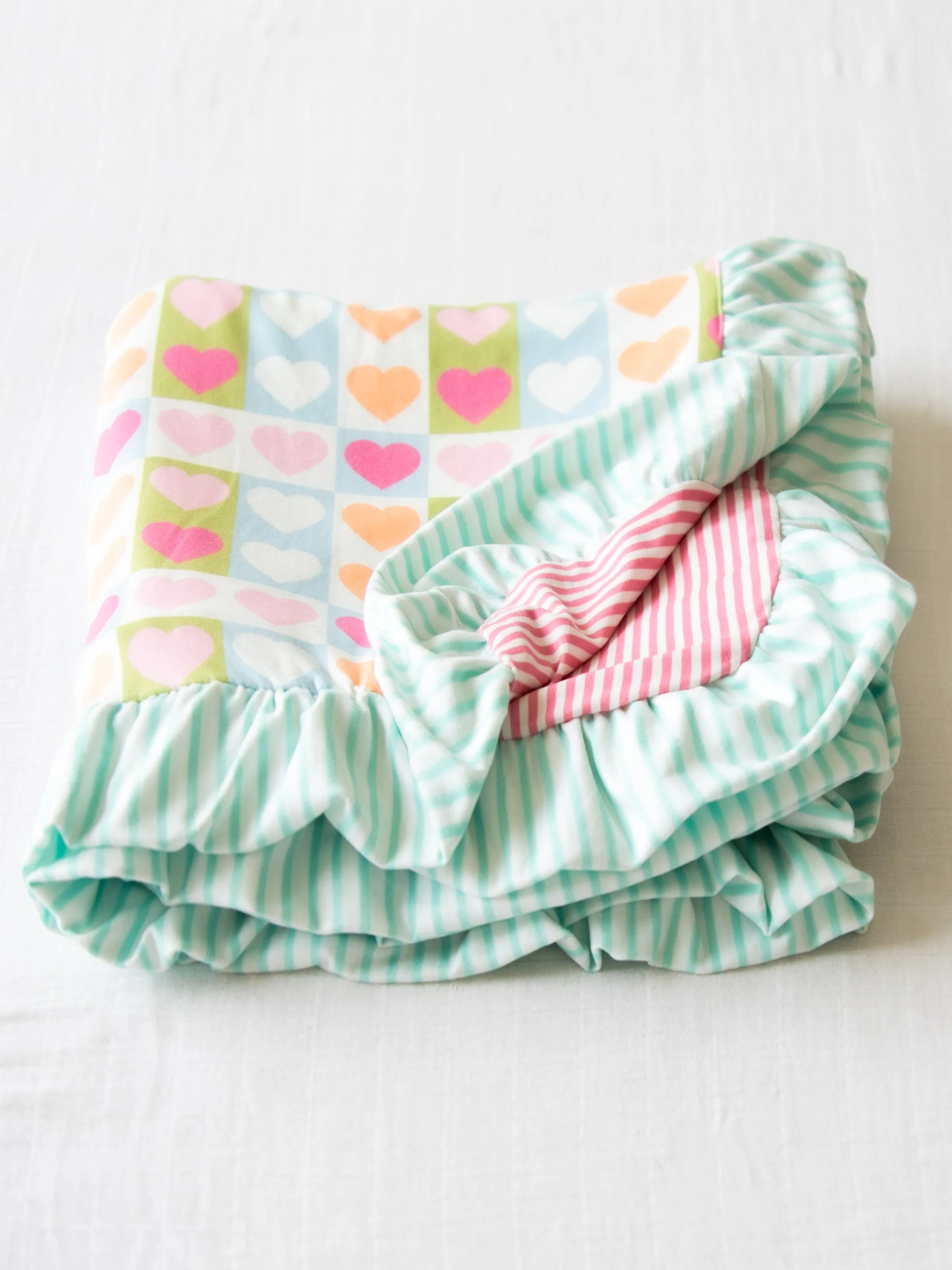 Dreamer Ruffled Blanket - Oh Sweetheart